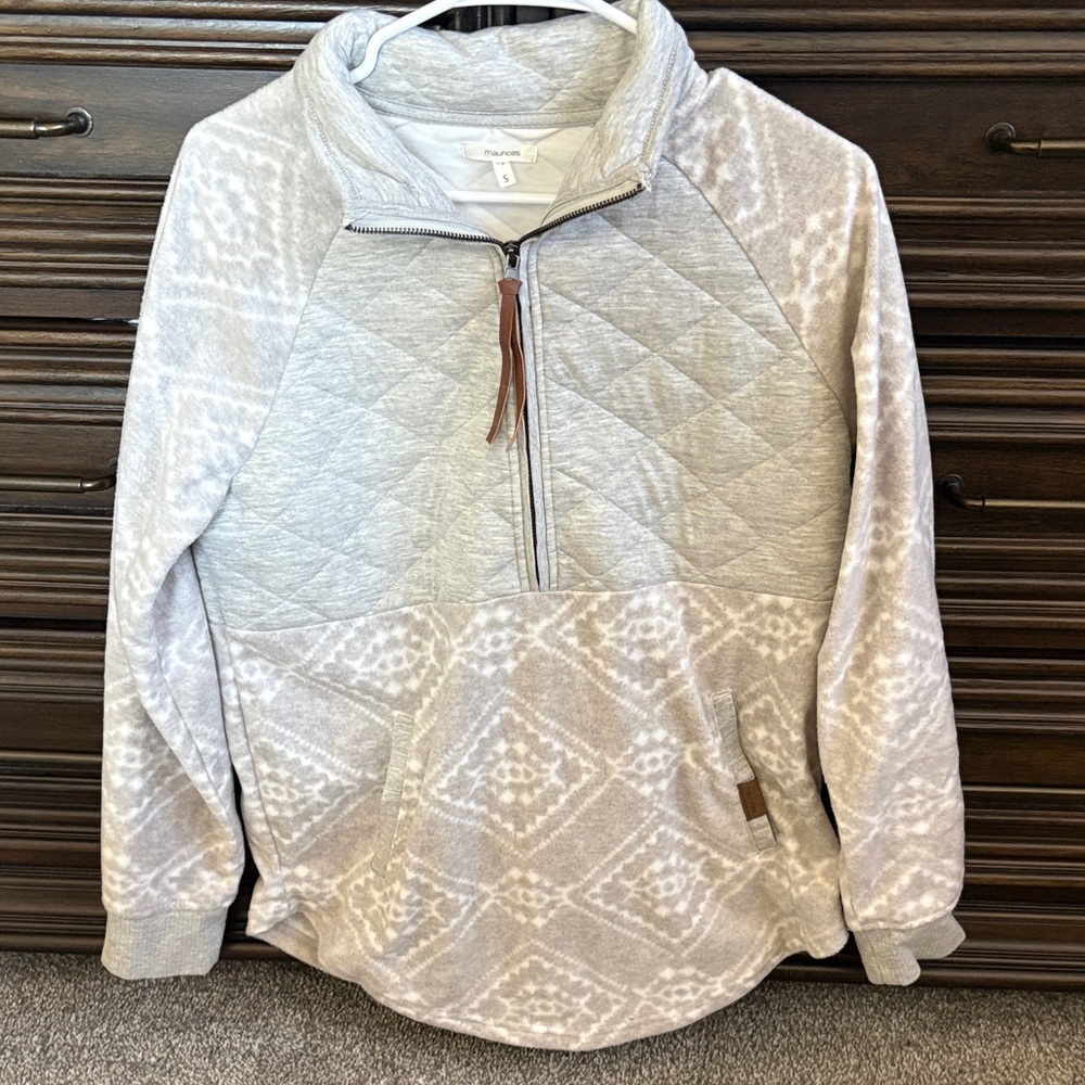 Maurices Light Gray Patterned Zip-Up Sweater
